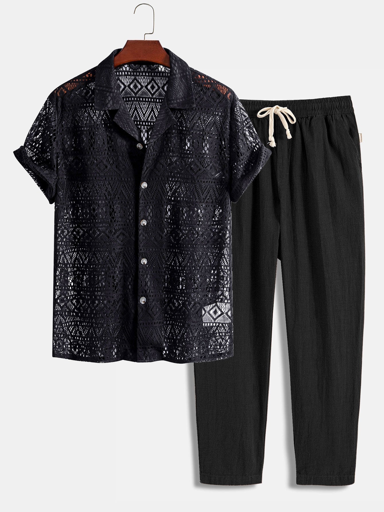 "Sucre - Ensemble à manches courtes" could be rewritten as "Sucre - Ensemble à manches courtes élégant". – Image 6