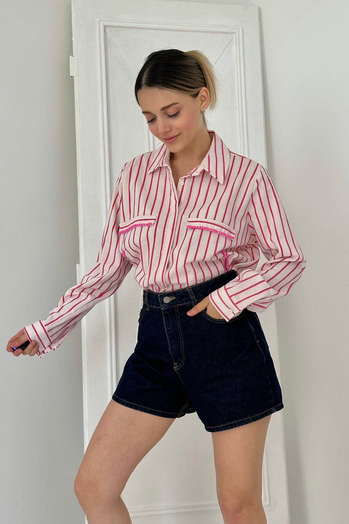 Chemise classique Perlée Pierre Rayée - Fuchsia – Image 4