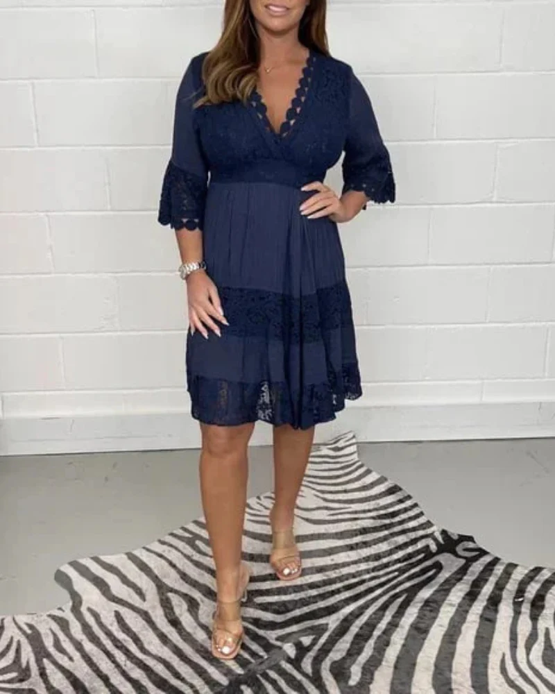 BERINDA – Robe en Dentelle Brodée – Image 4