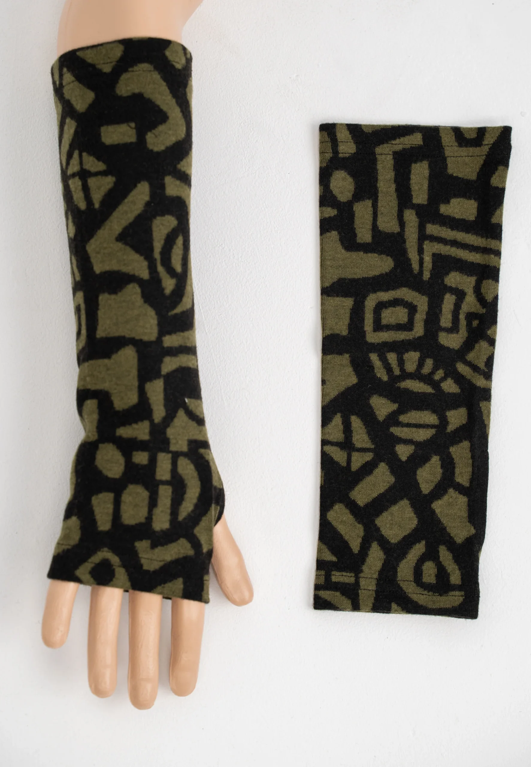 'Seriva' Manchettes – Image 2