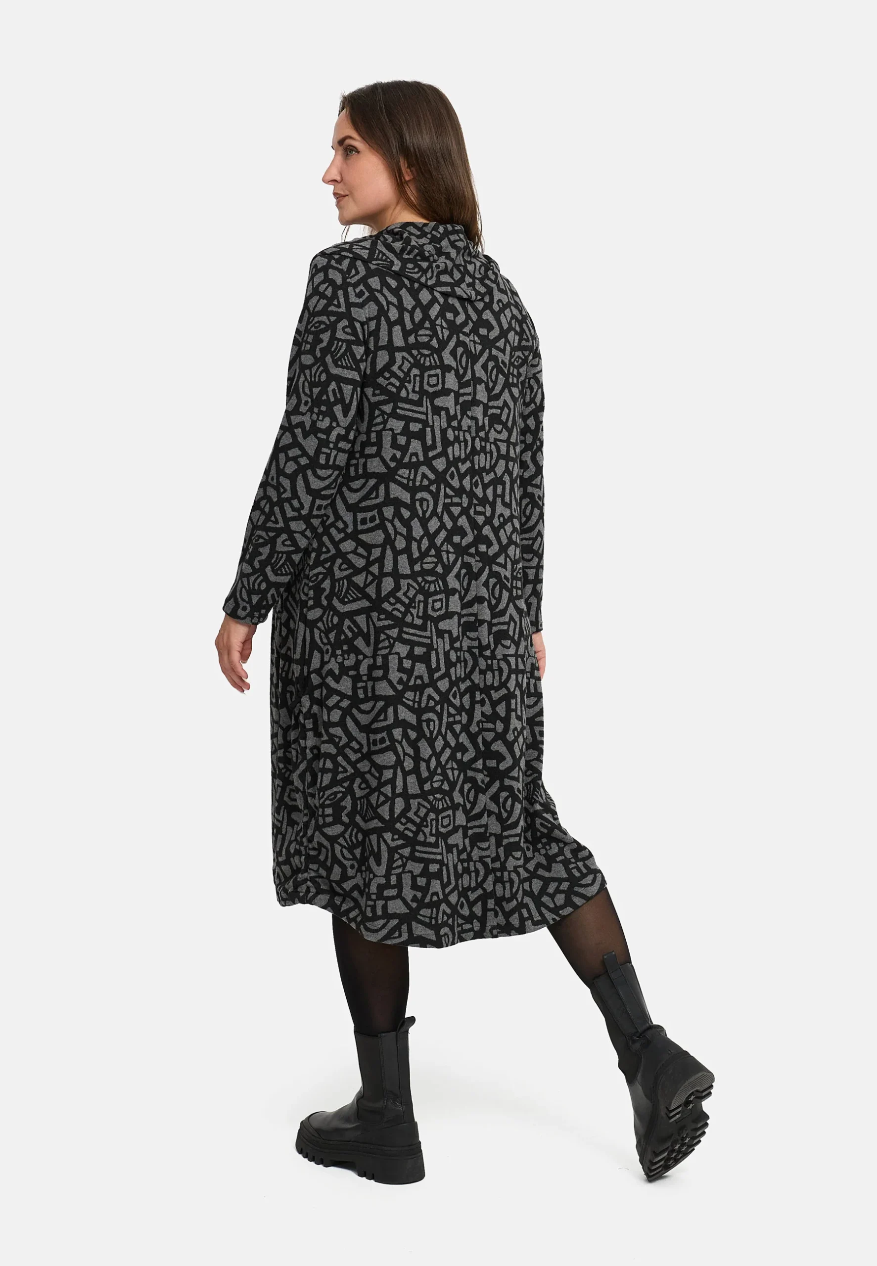 'Seriva' robe – artistique, confortable & flatteuse pour la silhouette – Image 5