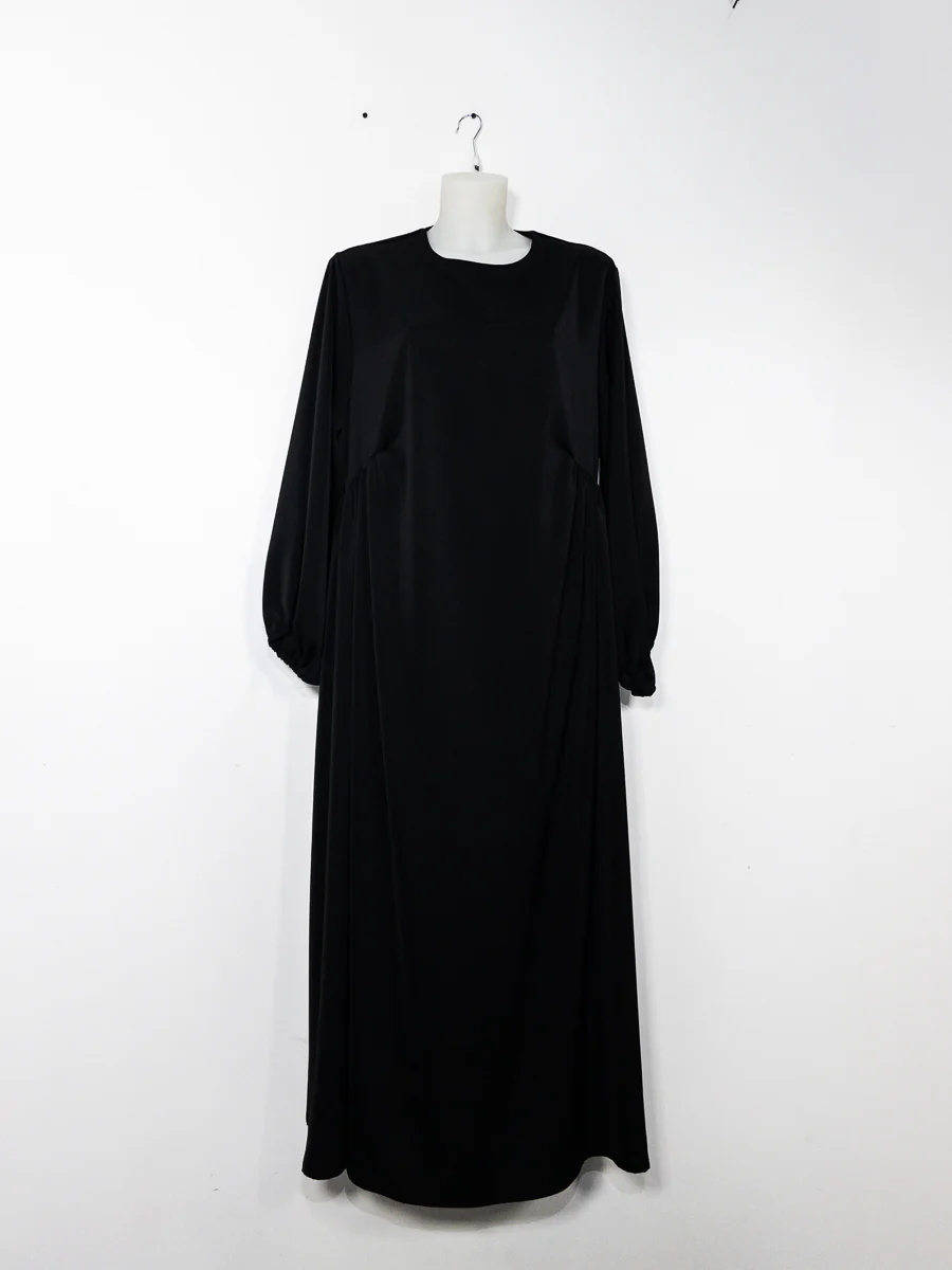 Robe abaya en Soie de Médine Ref: Ro2509pk - Robe abaya en Soie de Médine subtilement froncée au buste coupe fluide avec manches bouffantes – Image 4