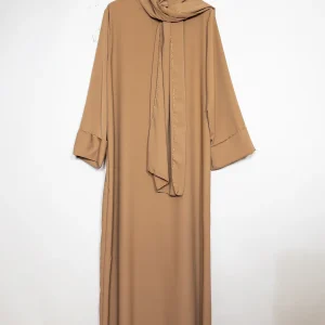 Abaya en soie de Médine pour femme ref:2377pk Robe Abaya en Soie de Médine avec Écharpe style raffiné et sa touche dorée