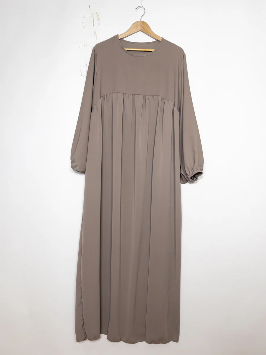 Abaya longue en soie de Médine REF: RO2379PK - légère, fluide et confortable – Image 5