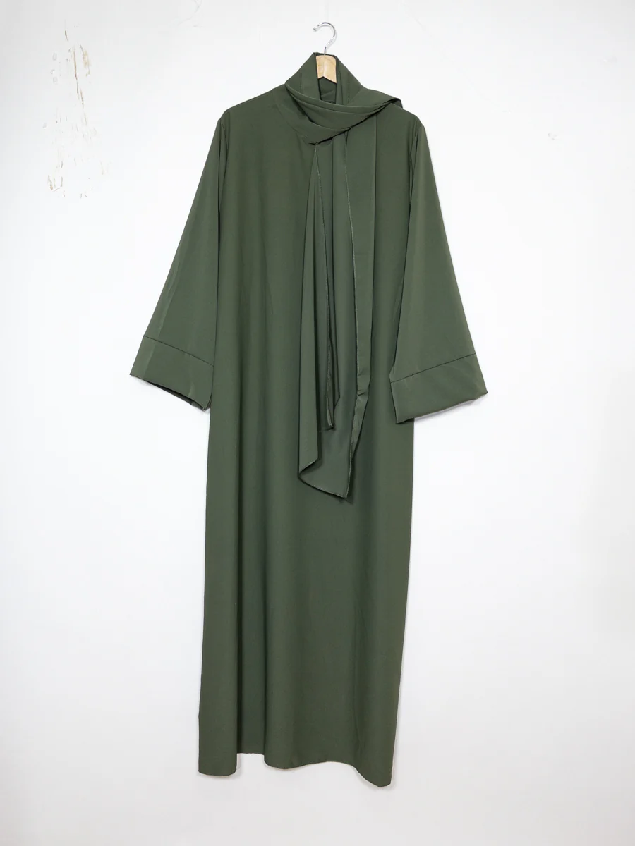 Abaya en soie de Médine pour femme ref:Ro2377pknml - voile intégré confortable et simple – Image 9