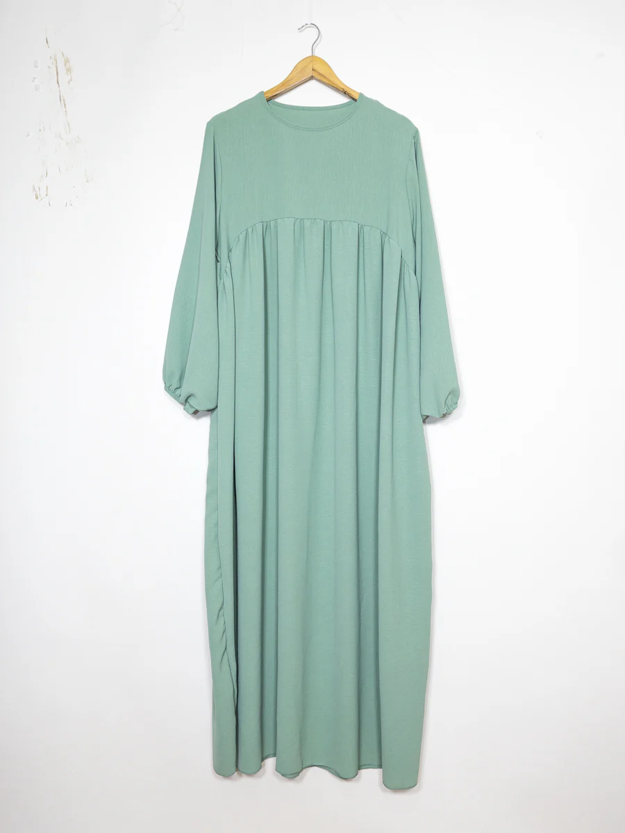 Abaya longue en soie de Médine REF: RO2379PK - légère, fluide et confortable – Image 4