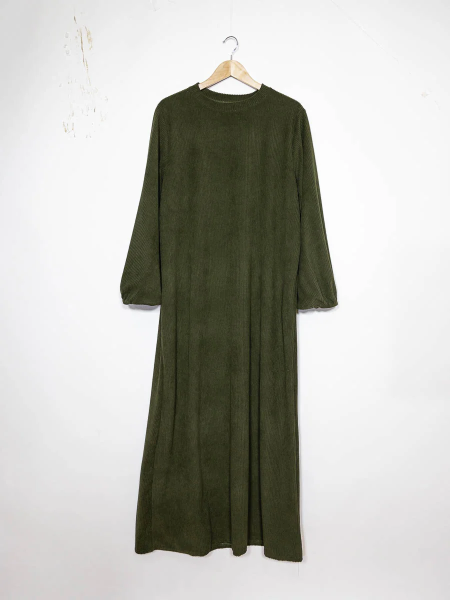 Abaya côtelé pour l'hiver ref:2398 - Abaya confortable velours Côtelé pour l’Hiver – Image 5