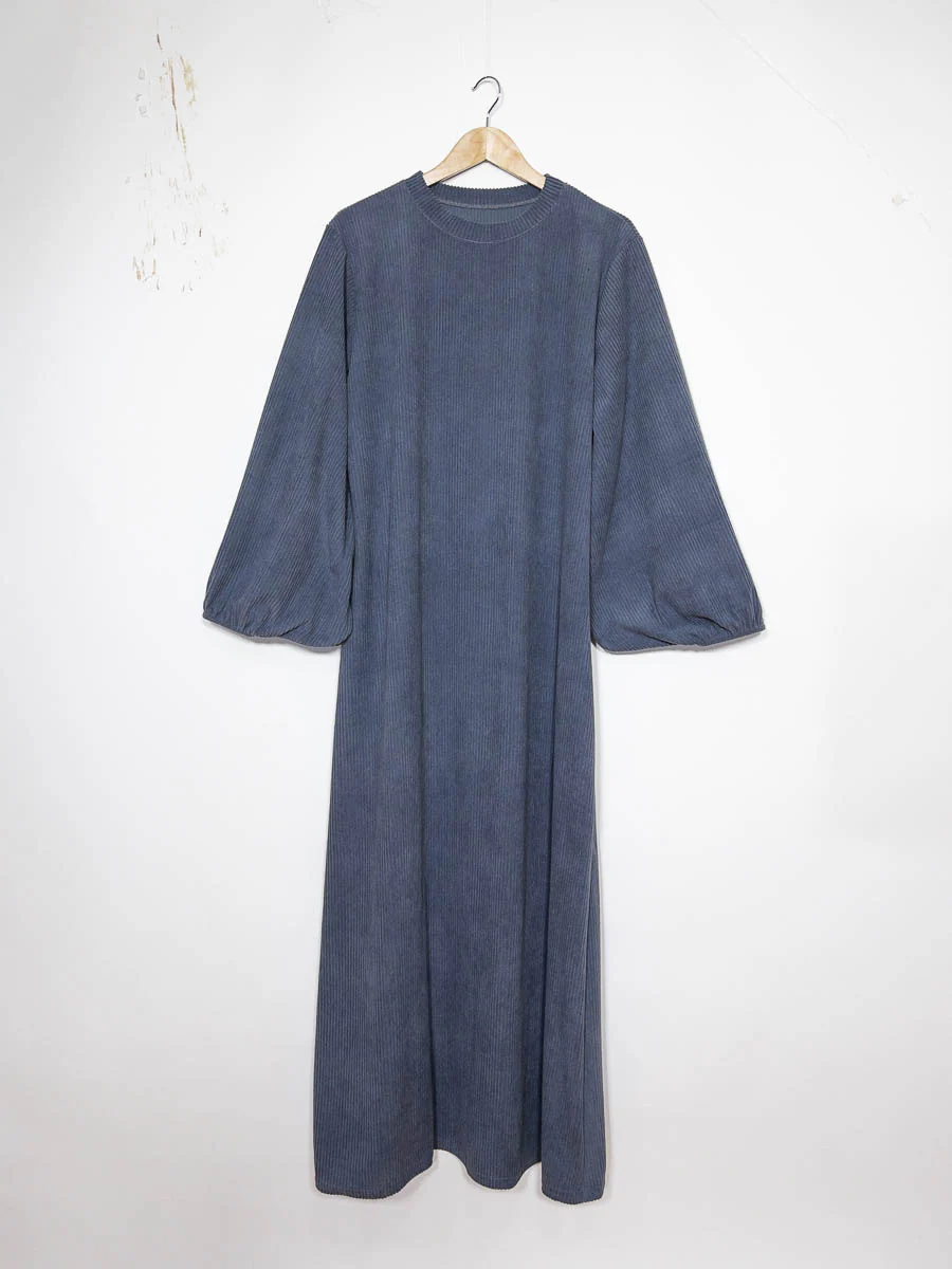 Abaya côtelé pour l'hiver ref:2398 - Abaya confortable velours Côtelé pour l’Hiver – Image 4