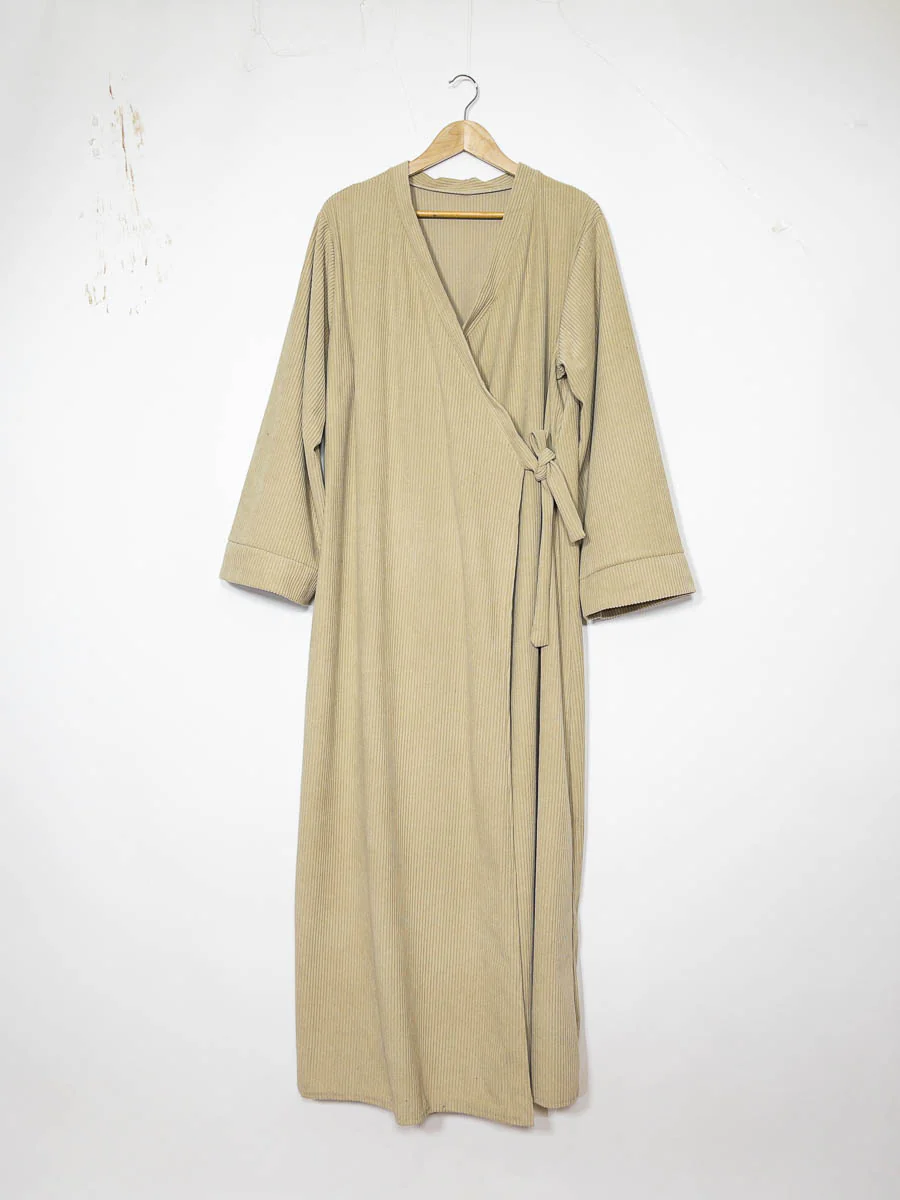 Robe abaya ref:2500 Robe Abaya en Velours Côtelé style kimono – Image 3