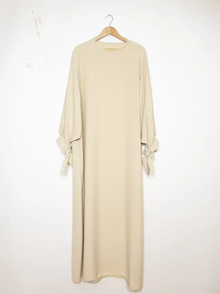 Robe abaya réf RoL2378pk - Robe abaya longue en soie de Médine longue pour femme 185cm avec manches ballon et nœud fluide et sophistiquée – Image 9