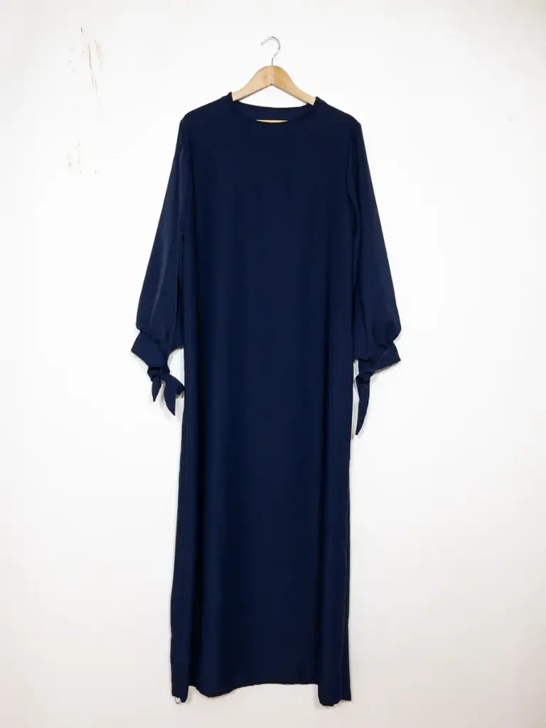 Robe abaya réf RoL2378pk - Robe abaya longue en soie de Médine longue pour femme 185cm avec manches ballon et nœud fluide et sophistiquée – Image 6