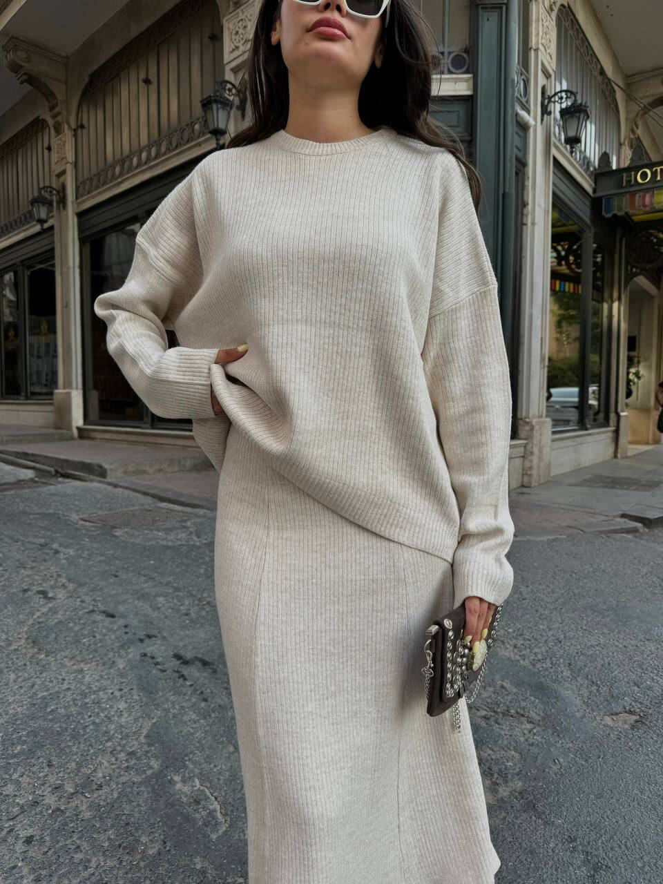 Ensemble pull et jupe midi en maille côtelée pour femmes - Beige – Image 5