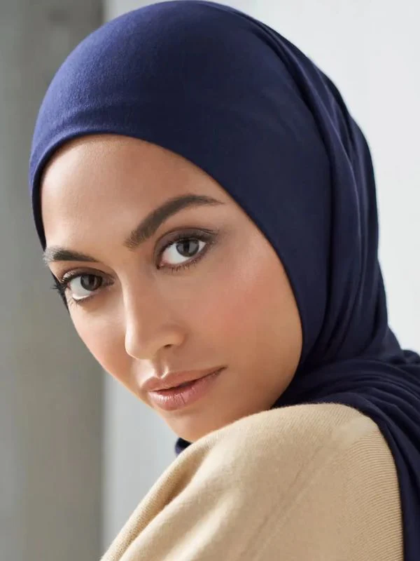 Hijab jersey en coton bleu marine – Image 2
