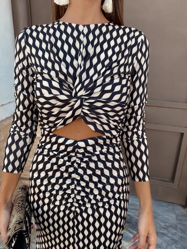 Bianca | Robe Midi Noire à Motif – Image 4